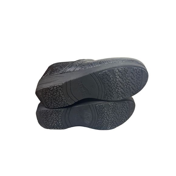 Dansko Pro XP 2.0 Floral Tooled Black Clog Comfort Shoes EU 40 US 9.5-10 Women's - Picture 8 of 10